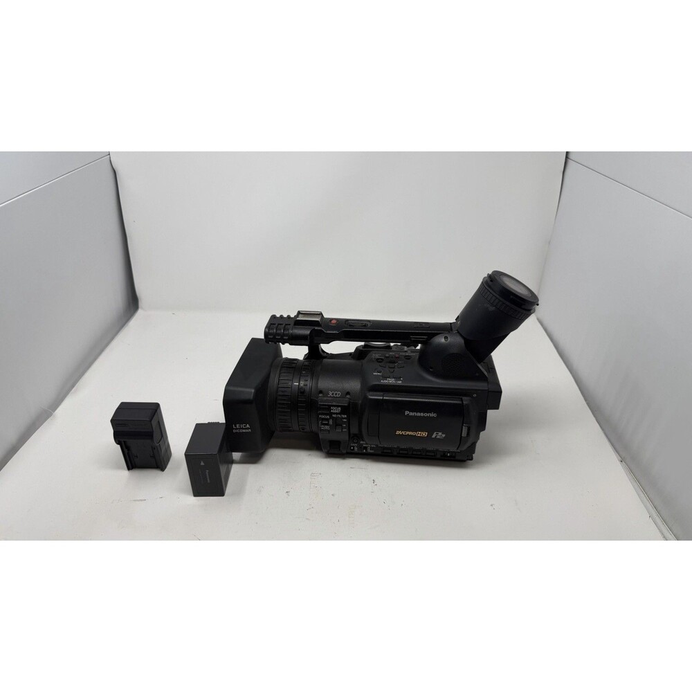 Panasonic HVX200P P2 Memory Camcorder W/ Charger & Battery